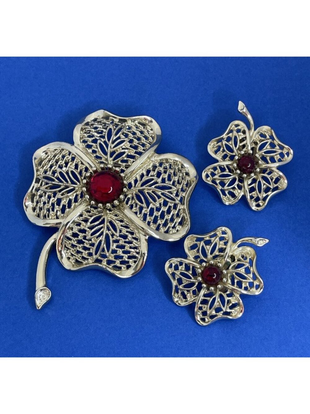 Vintage Signed Emmons Flower Brooch Clip On Earrings Set